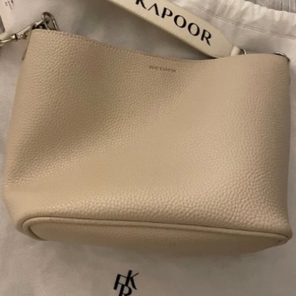 Find Kapoor pingo bag basic lettering Ivory ORG $127 - Picture 4 of 6